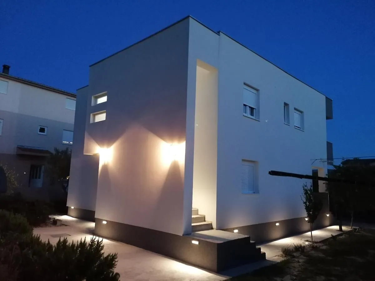 Apartments Lota Starigrad Paklenica Croatia
