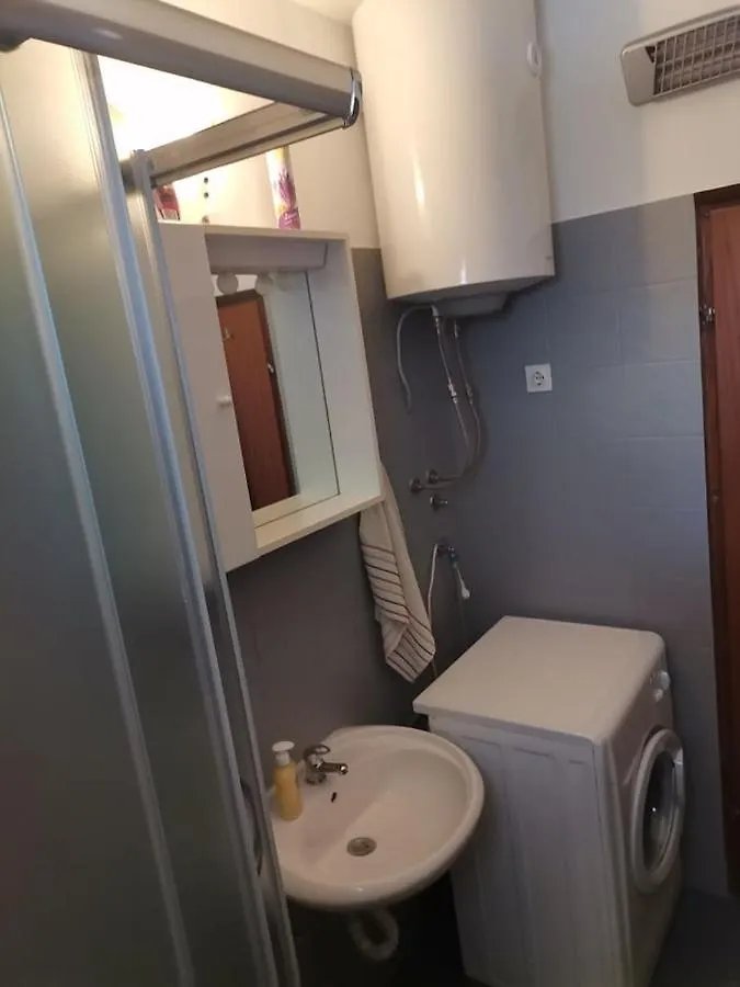 Apartments Lota Starigrad Paklenica