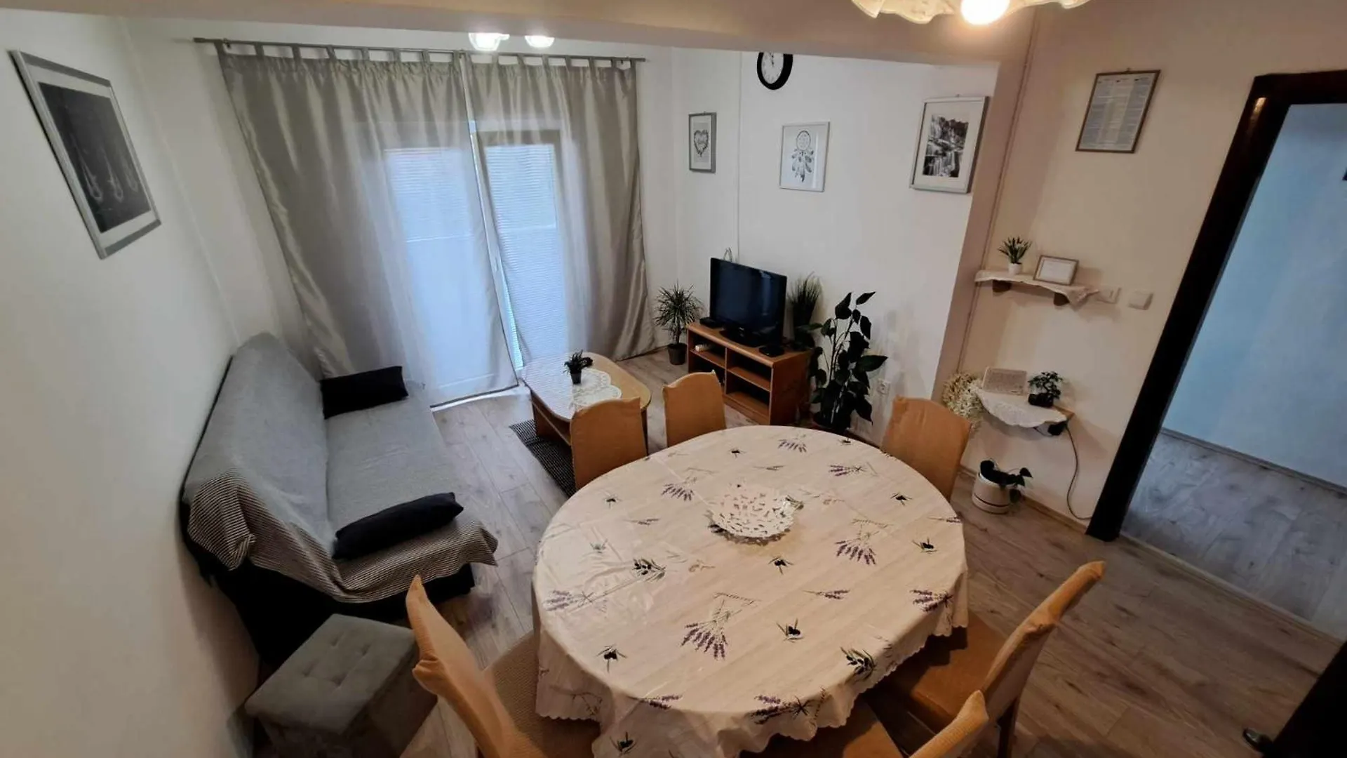 Apartments Lota Starigrad Paklenica